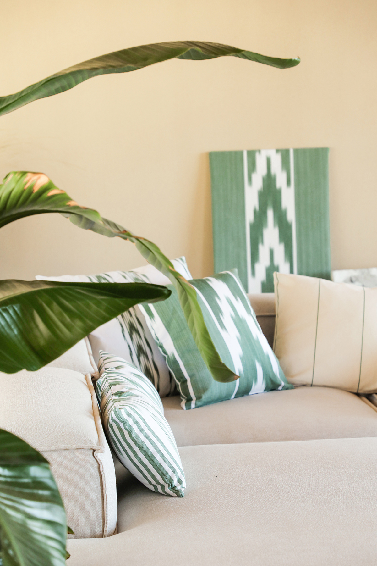 Cojin tela Mallorquina ikat 235 Verde Oliva - Imagen 2