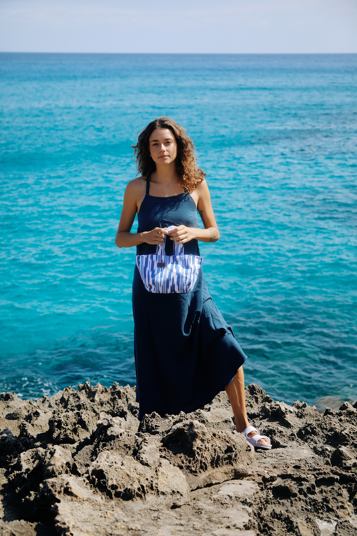 Essence of Mallorca mini bag ikat 109 blue - Image 4