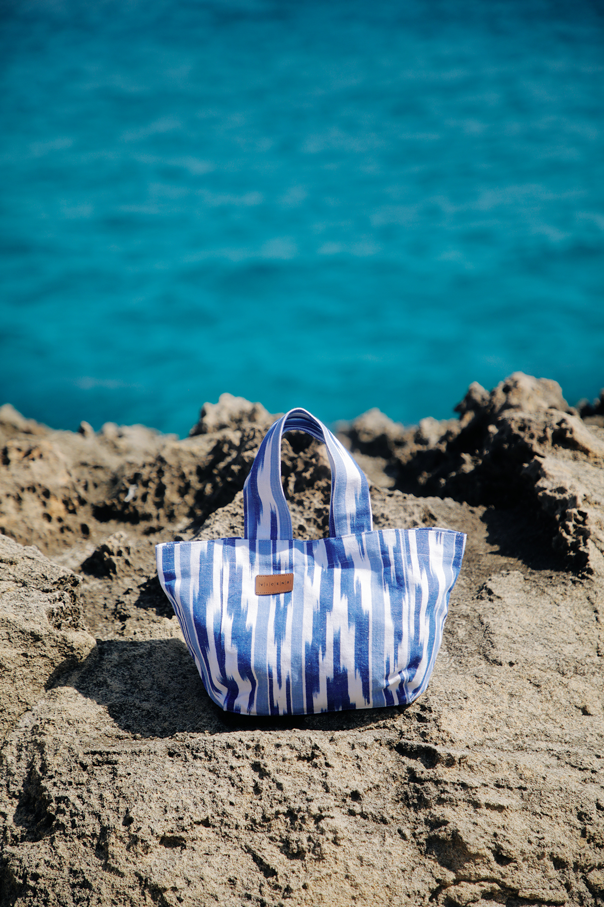 Essence of Mallorca mini bag ikat 109 blue - Image 3