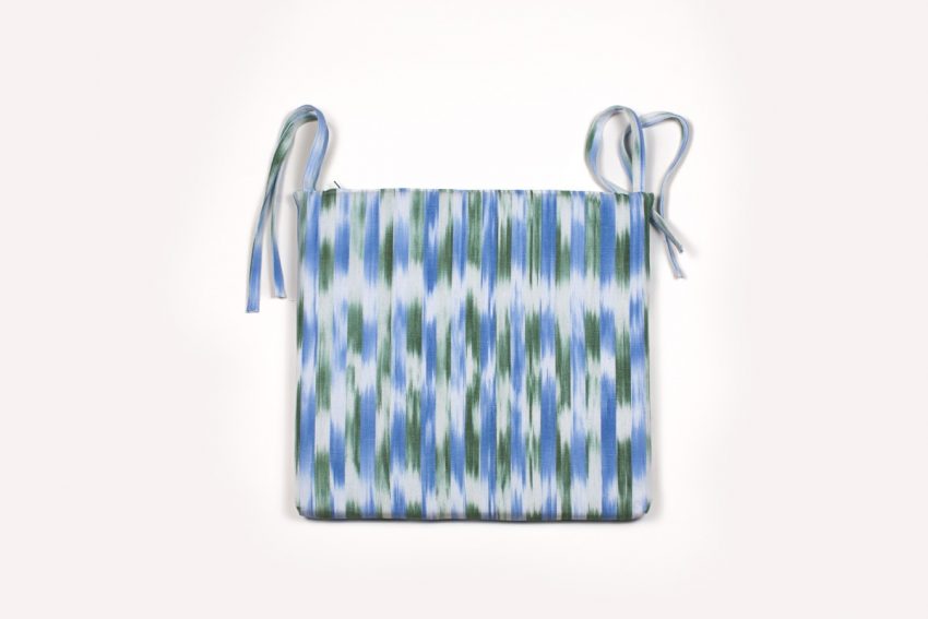 Cushion with ties Mallorcan fabric 110 Pale Blue / Green olive